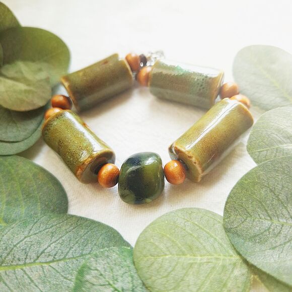 Chunky Green Ceramic & Stone Beaded Bracelet: Adjustable Stainless Steel Chain - Picture 1 of 10